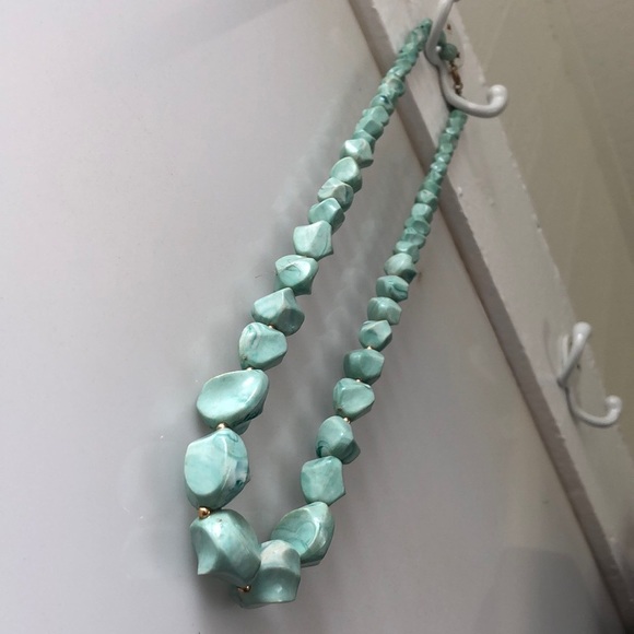 1950s Mint Swirl Beaded Necklace - Picture 1 of 5